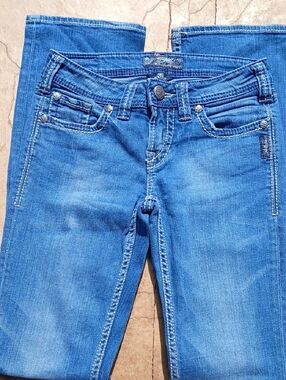 Silver Jeans Aiko Bootcut Jeans Blue Lightly Distressed 26/35